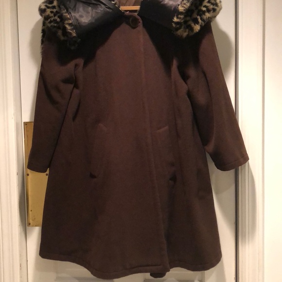Brown Swing Coat With Faux Leopard Shawl Collar - Picture 4 of 11